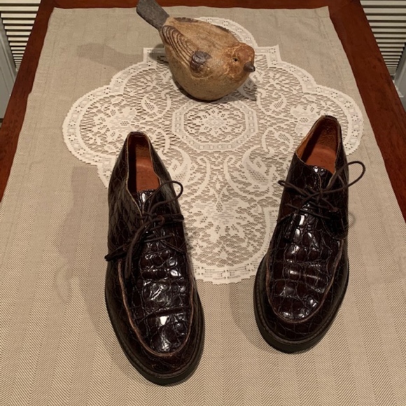 Hugo Buscati Shoes - Hugo Buscati Women's Croc-embossed Oxford